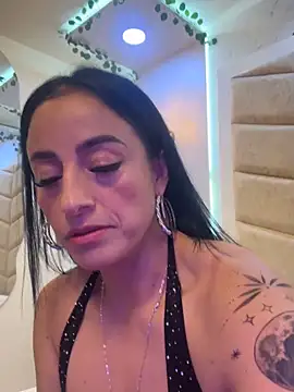 JanexHope online show from November 19, 2025, 10:32 pm