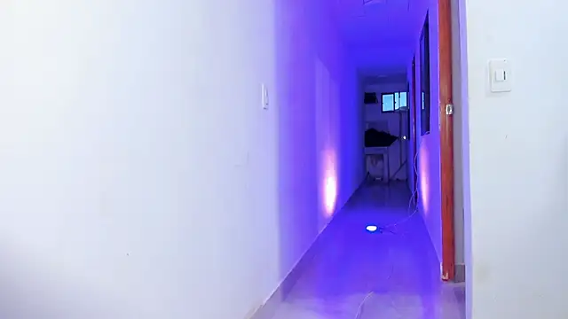 REINA ADAHARA online show from October 3, 2025, 10:50 am