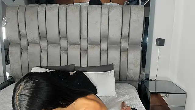 Snapshot of REINA_ADAHARA chatting on March 17, 2026, 3:42 am REINA ADAHARA online show from March 17, 2026, 3:42 am