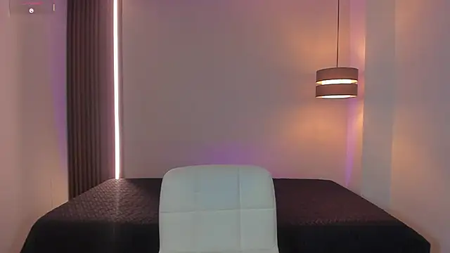 luvely online show from September 21, 2025, 1:05 pm