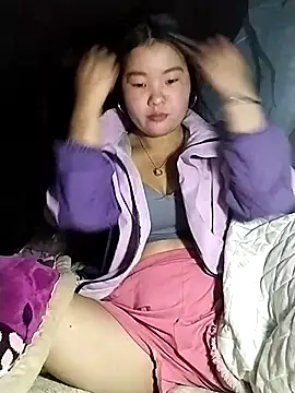 Snapshot of lylylove chatting on March 6, 2026, 1:00 am lylylove online show from March 6, 2026, 1:00 am