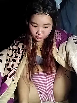 Snapshot of lylylove chatting on March 5, 2026, 12:46 pm lylylove online show from March 5, 2026, 12:46 pm