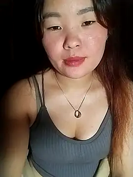 lylylove online show from July 8, 2026, 11:44 am