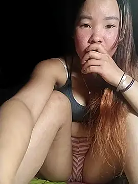 lylylove online show from June 30, 2026, 1:22 pm