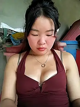 lylylove online show from July 11, 2026, 2:01 am