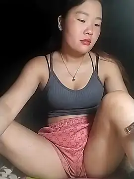 lylylove online show from July 15, 2026, 11:45 pm