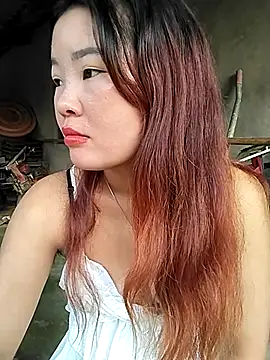 lylylove online show from July 21, 2026, 11:28 pm
