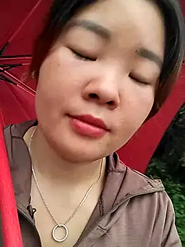 lylylove online show from June 21, 2026, 12:16 am