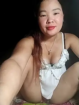 lylylove online show from July 21, 2026, 11:22 am