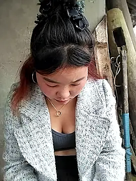 Snapshot of lylylove chatting on March 21, 2026, 8:41 am lylylove online show from March 21, 2026, 8:41 am