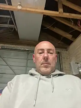 Snapshot of Richmcgee chatting on May 12, 2026, 7:20 pm Richmcgee online show from May 12, 2026, 7:20 pm