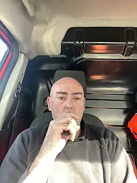 Richmcgee online show from April 2, 2026, 10:00 am