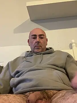 Richmcgee online show from March 20, 2026, 6:09 pm