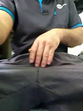 anggllaaa online show from September 14, 2025, 11:27 pm