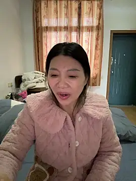 xiiuuff18 online show from February 17, 2026, 1:03 am