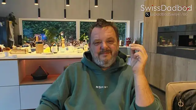 Snapshot of SwissDadbod chatting on September 26, 2025, 5:09 pm SwissDadbod online show from September 26, 2025, 5:09 pm