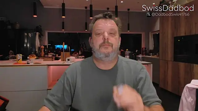 Snapshot of SwissDadbod chatting on September 30, 2025, 8:59 pm SwissDadbod online show from September 30, 2025, 8:59 pm