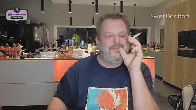 Snapshot of SwissDadbod chatting on December 22, 2025, 8:53 pm SwissDadbod online show from December 22, 2025, 8:53 pm