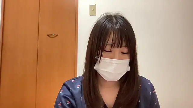 Snapshot of nuu_u chatting on October 1, 2025, 3:05 pm nuu u online show from October 1, 2025, 3:05 pm