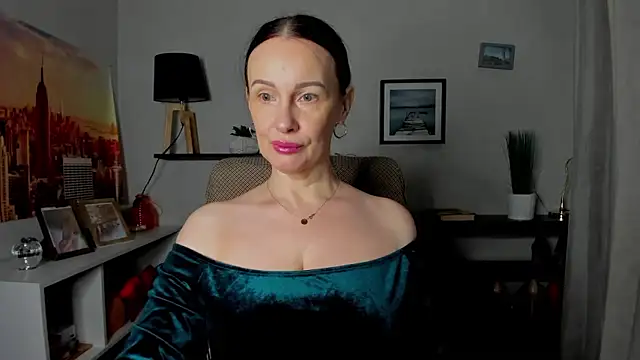 Velvet Jasmine online show from January 13, 2026, 6:39 am