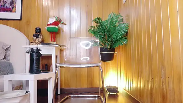 Zafiro Gem  online show from November 26, 2025, 7:58 pm