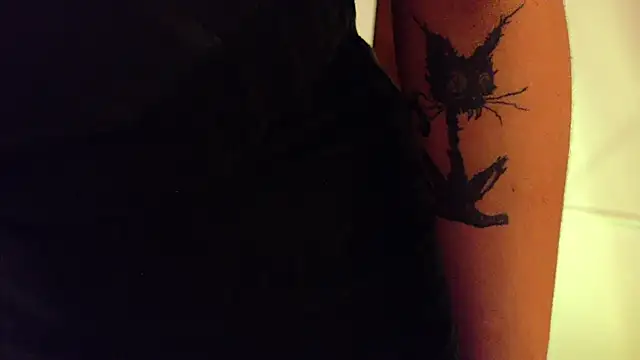 Zafiro Gem  online show from September 15, 2025, 8:31 pm