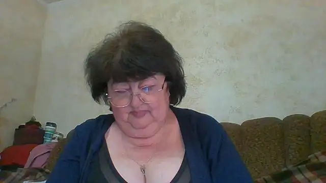 MilaSky5303 online show from June 14, 2026, 4:52 pm