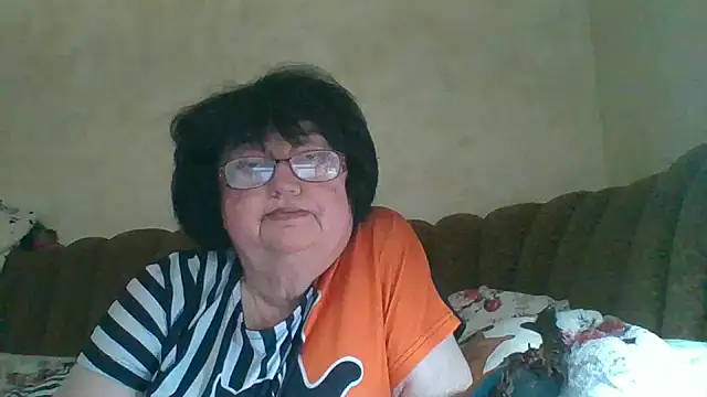 MilaSky5303 online show from November 6, 2025, 1:15 pm