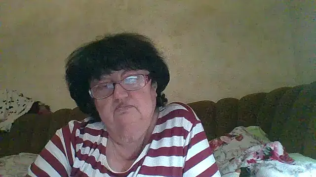 MilaSky5303 online show from November 5, 2025, 10:57 pm