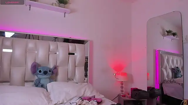 Snapshot of Darlyn_tenderhot__ chatting on March 17, 2026, 3:15 pm Darlyn tenderhot online show from March 17, 2026, 3:15 pm