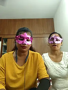 your chandni04 online show from October 8, 2025, 8:16 am