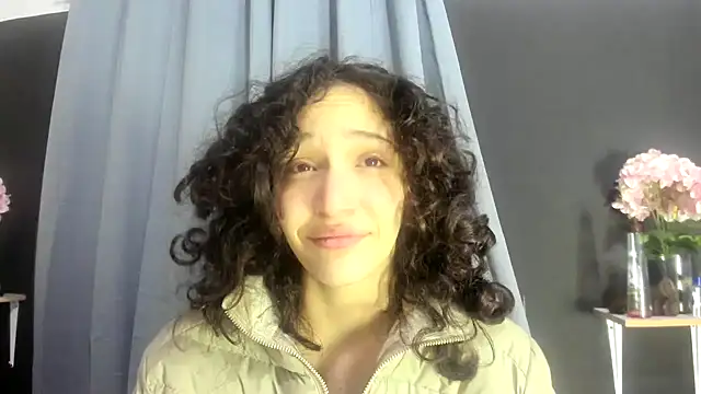 TeensNews18 online show from November 17, 2025, 11:14 am