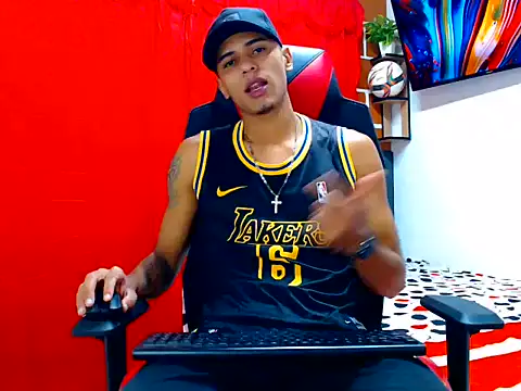 cristian tayron1 online show from July 16, 2026, 1:52 pm