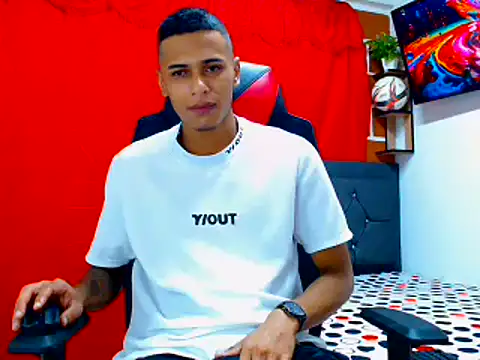 cristian tayron1 online show from July 9, 2026, 7:09 am