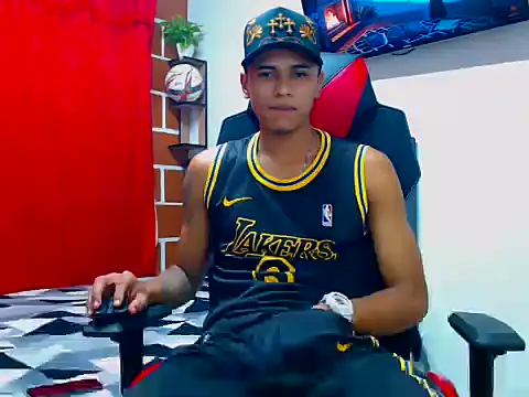 cristian tayron1 online show from July 5, 2026, 4:19 am