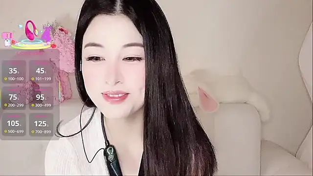 LuLu-Moon online show from October 12, 2025, 7:10 am