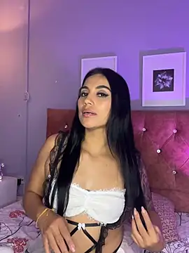GabiHills online show from May 8, 2026, 2:04 am