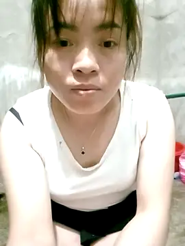 Maymay0033 online show from October 28, 2025, 11:36 pm