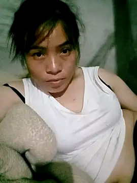 Maymay0033 online show from October 2, 2025, 12:41 pm