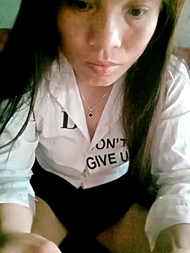 Maymay0033 online show from September 28, 2025, 12:39 am