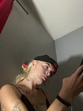 ittybittymeryssa online show from October 11, 2025, 5:19 am