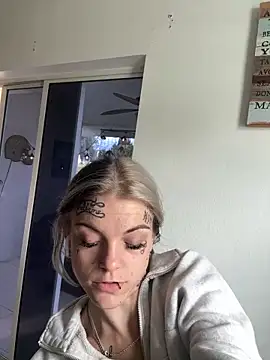 Snapshot of ittybittymeryssa chatting on March 18, 2026, 4:52 pm ittybittymeryssa online show from March 18, 2026, 4:52 pm