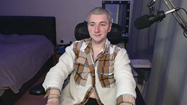 Elvin Vaenight online show from November 17, 2025, 9:19 pm