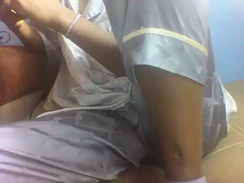 Moongodessy online show from November 16, 2025, 11:26 am