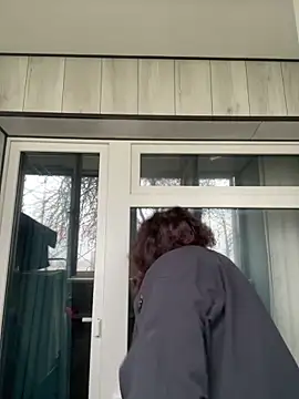 AliceCurlyX online show from November 28, 2025, 7:52 am