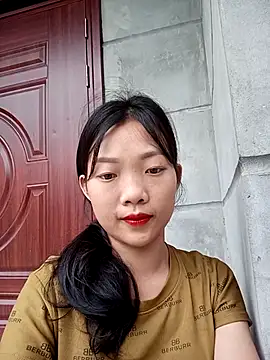 Ananine online show from September 13, 2025, 11:49 pm