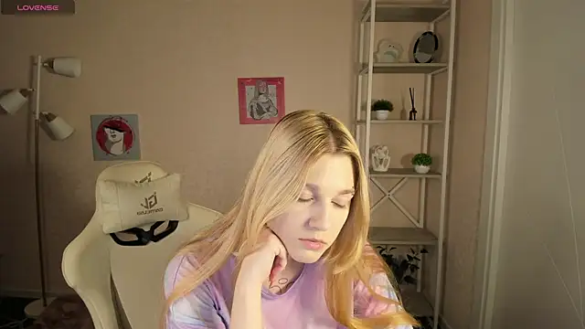 Sylvia Ortiz online show from September 22, 2025, 7:58 am