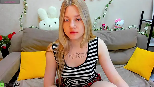 Snapshot of Sylvia_Ortiz chatting on February 25, 2026, 1:06 am Sylvia Ortiz online show from February 25, 2026, 1:06 am