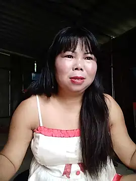 Snapshot of lusy-00 chatting on June 26, 2026, 1:55 am lusy-00 online show from June 26, 2026, 1:55 am