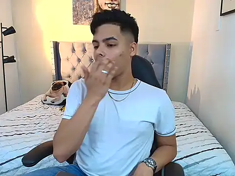 stewart mateo  online show from September 25, 2025, 2:17 am